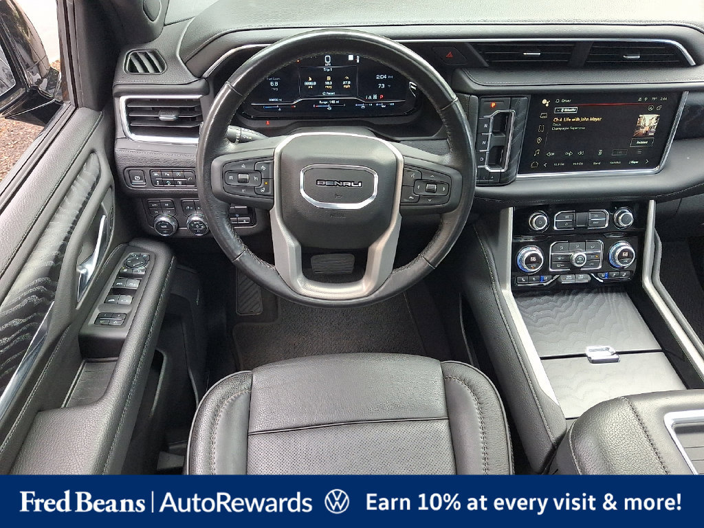 Used 2022 GMC Yukon XL Denali w/ Advanced Technology Package AWD/4WD image 18