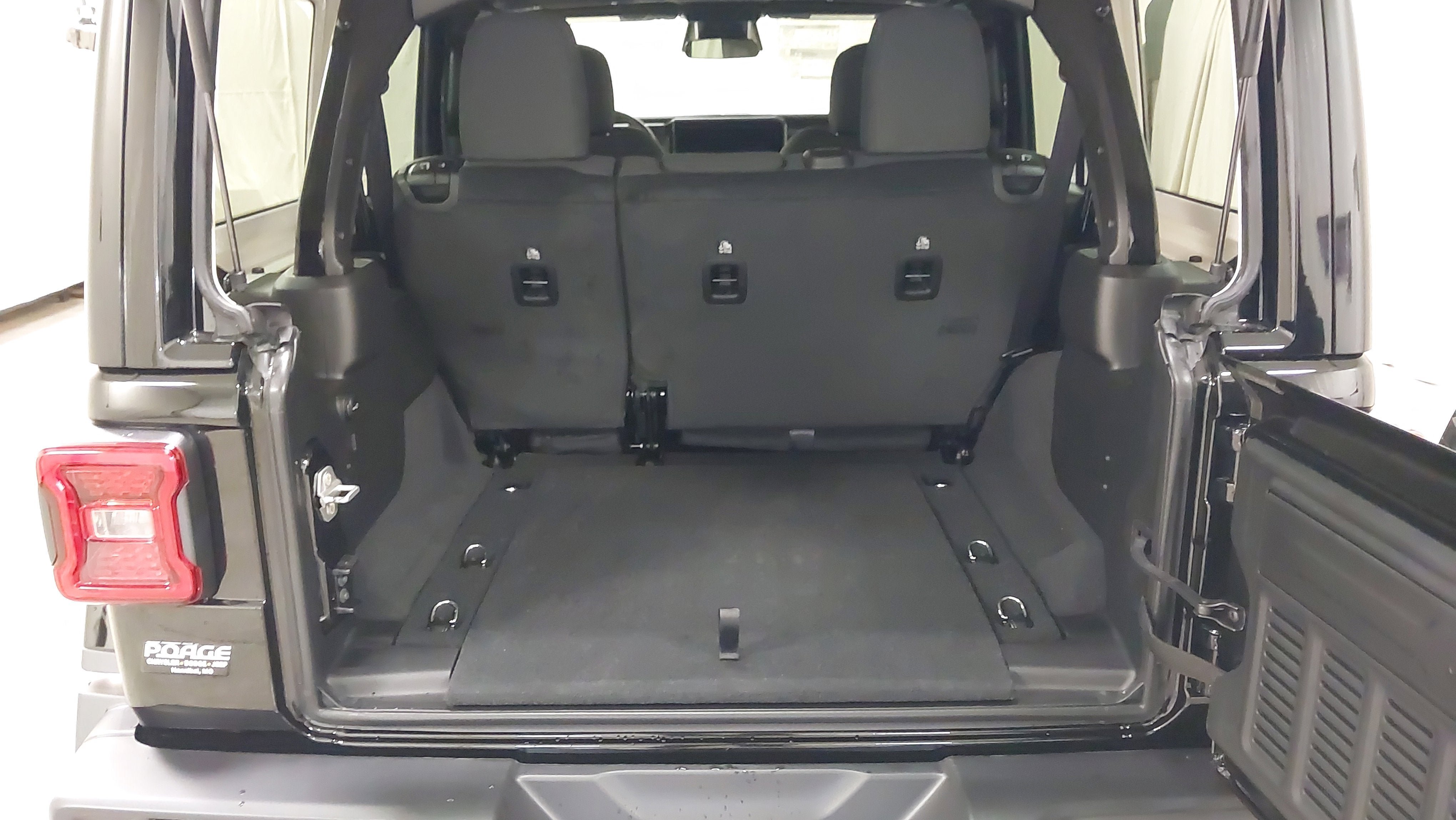 New 2026 Jeep Wrangler Unlimited Rubicon AWD/4WD image 26