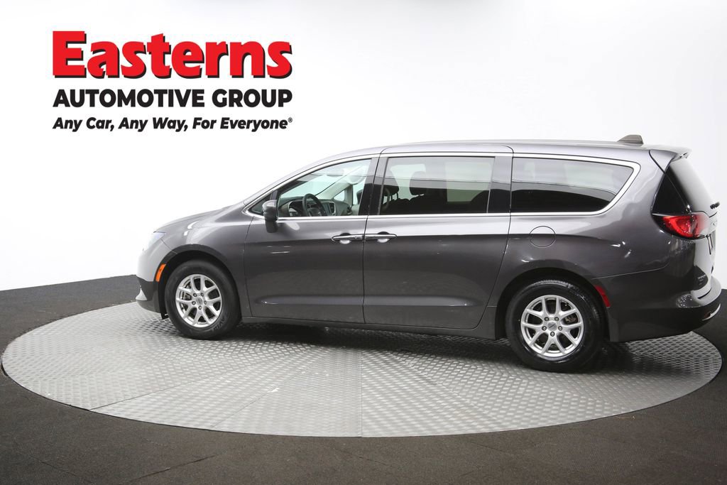Used 2023 Chrysler Voyager LX image 62