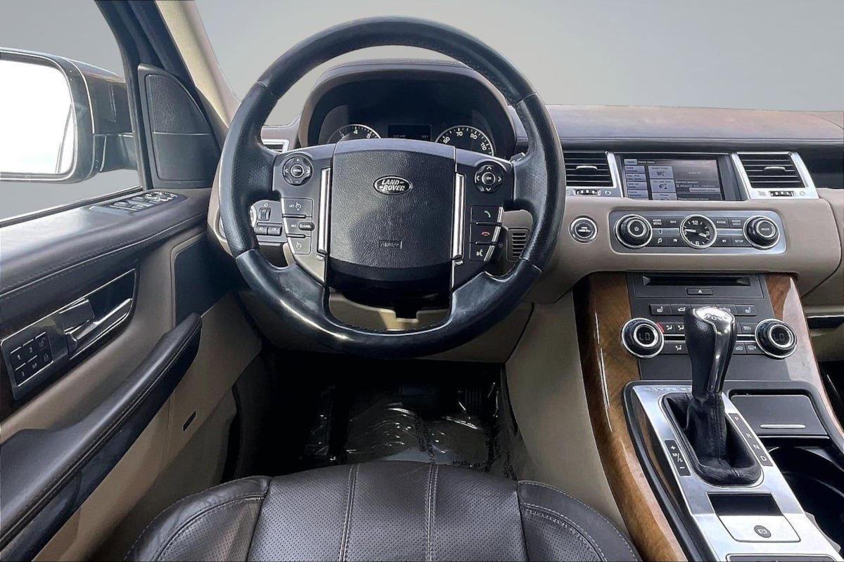 Used 2013 Land Rover Range Rover Sport HSE LUX AWD/4WD image 5