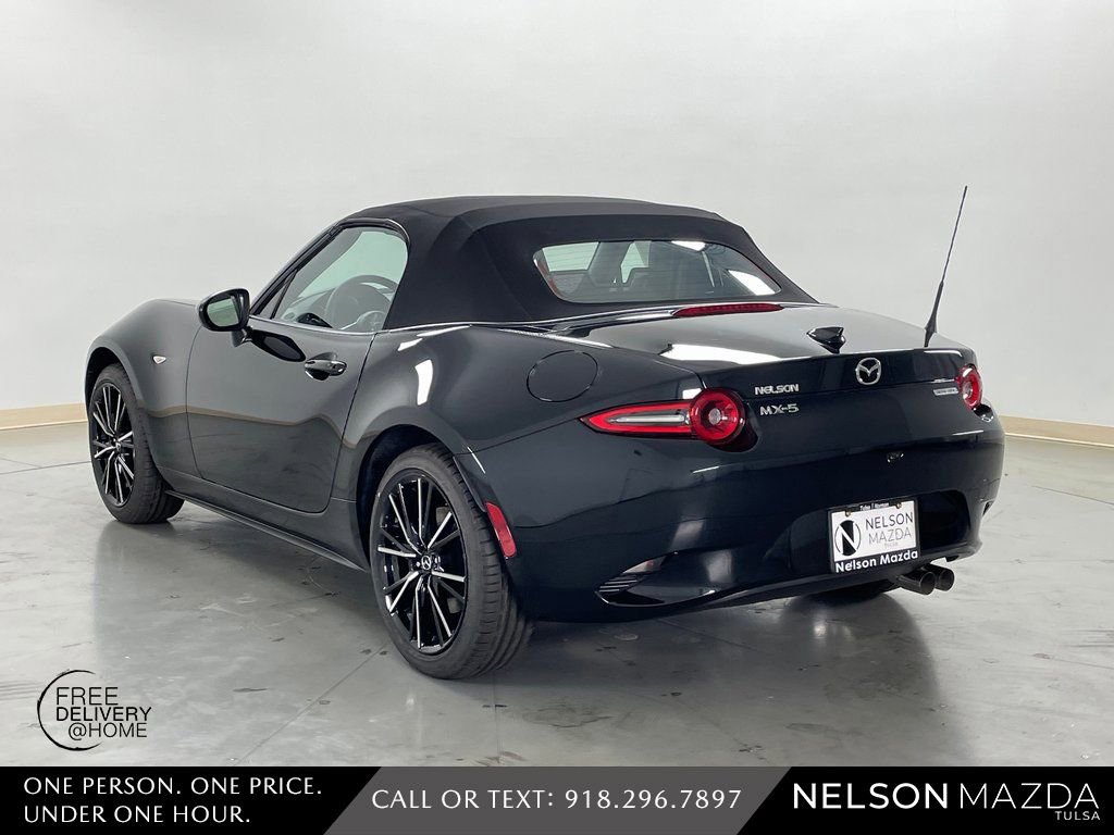 New 2025 MAZDA MX-5 Miata Grand Touring RWD image 9