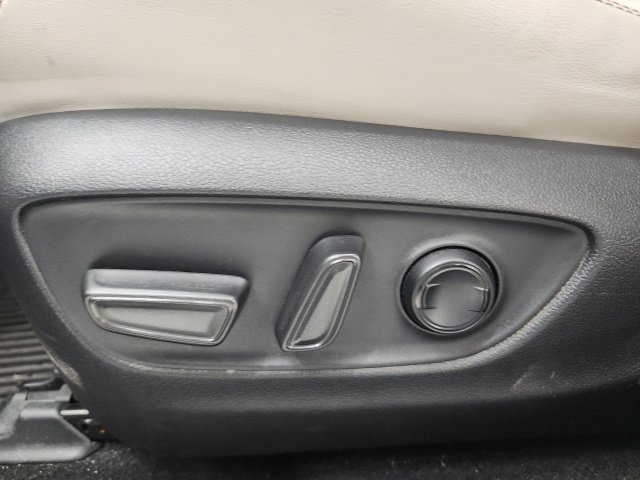 Used 2021 Toyota RAV4 XLE Premium AWD/4WD image 13