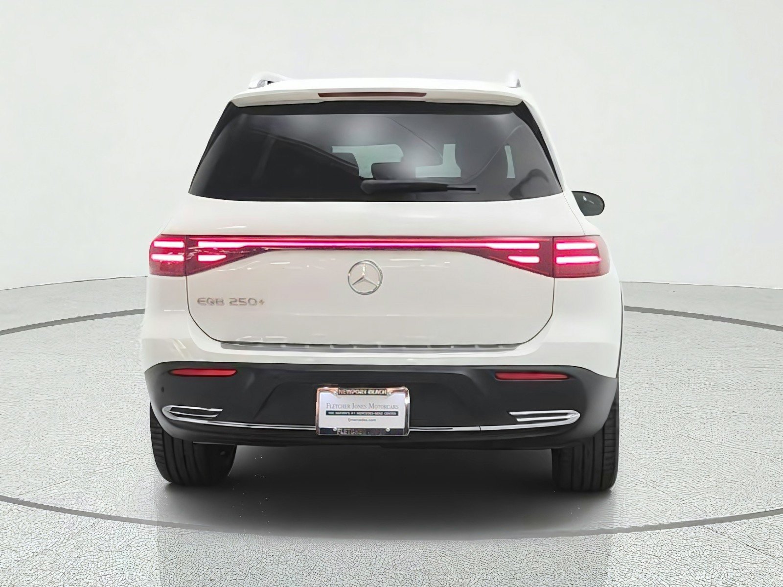 Certified 2025 Mercedes-Benz EQB 250+ image 6