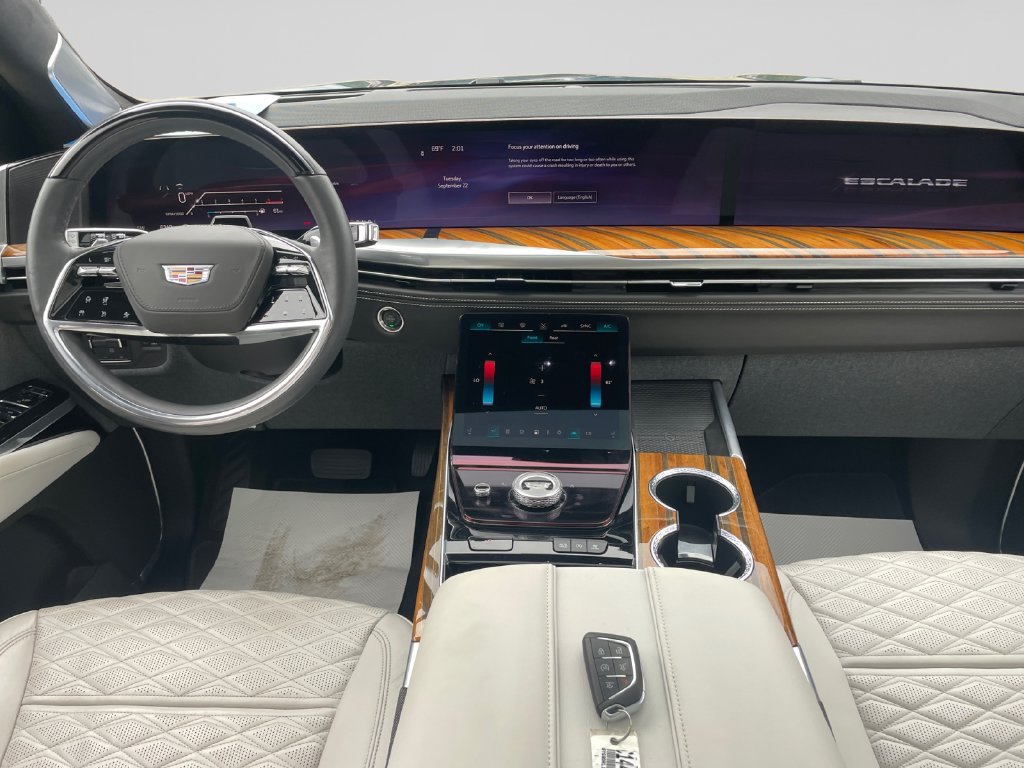 Certified 2025 Cadillac Escalade Premium Luxury Platinum AWD/4WD image 20