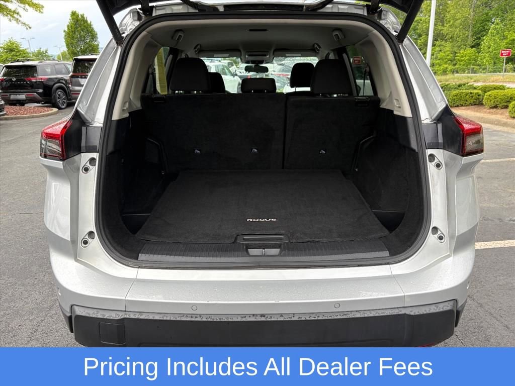 Used 2024 Nissan Rogue SV AWD/4WD image 26