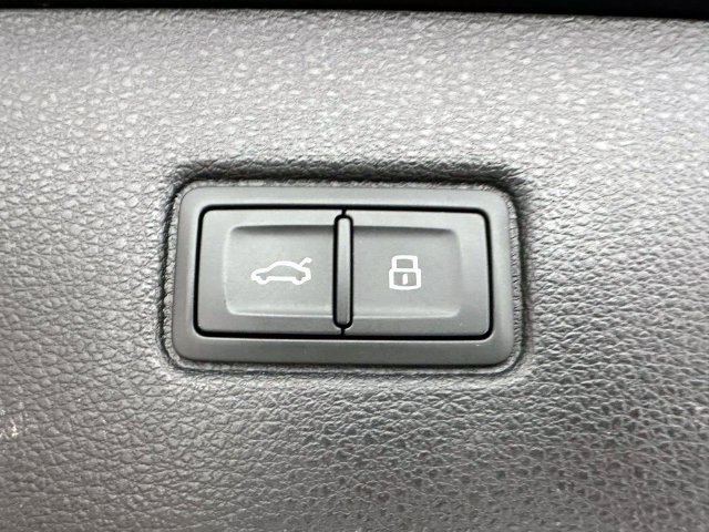 Certified 2024 Audi Q7 3.0T Premium Plus AWD/4WD image 11