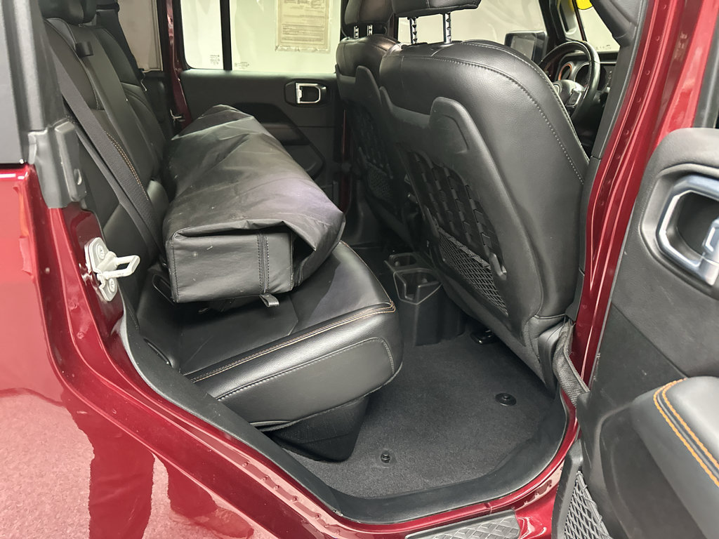 Used 2021 Jeep Gladiator Mojave AWD/4WD image 16