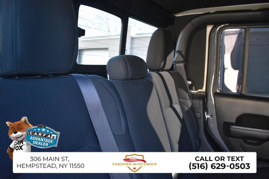 Used 2022 Jeep Gladiator Willys image 27