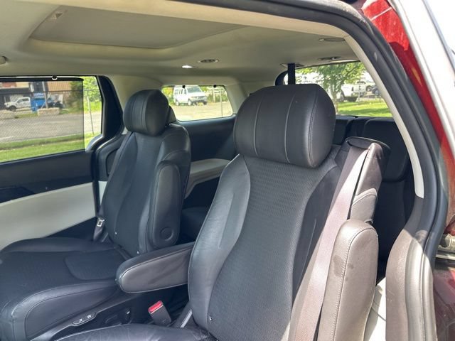 Certified 2023 Kia Carnival SX Prestige FWD image 16