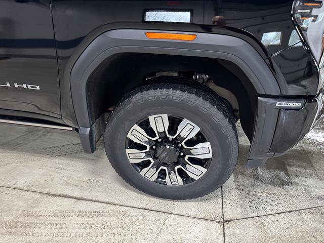 Certified 2024 GMC Sierra 3500 Denali w/ Denali Reserve Package AWD/4WD image 7