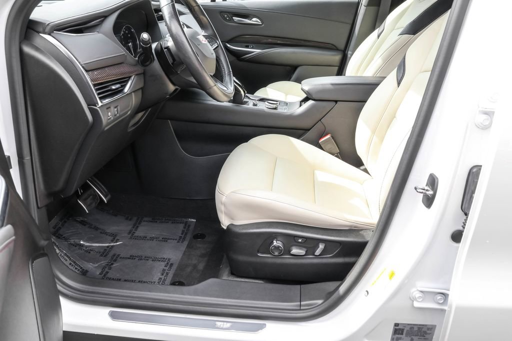 Used 2023 Cadillac XT4 Sport AWD/4WD image 19