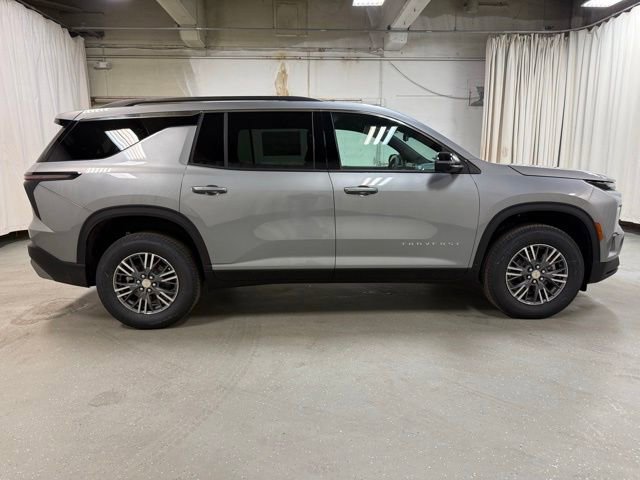 New 2026 Chevrolet Traverse LT w/ Driver Confidence Package AWD/4WD image 4