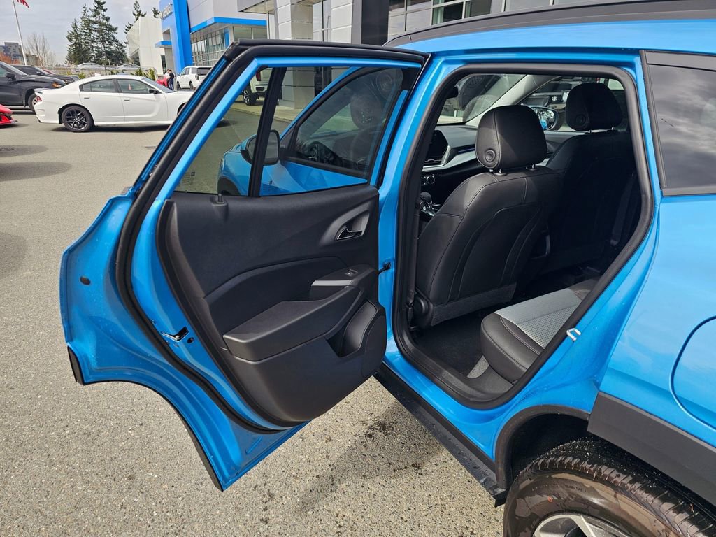 Used 2026 Chevrolet Trax LT w/ Driver Confidence Package FWD image 15