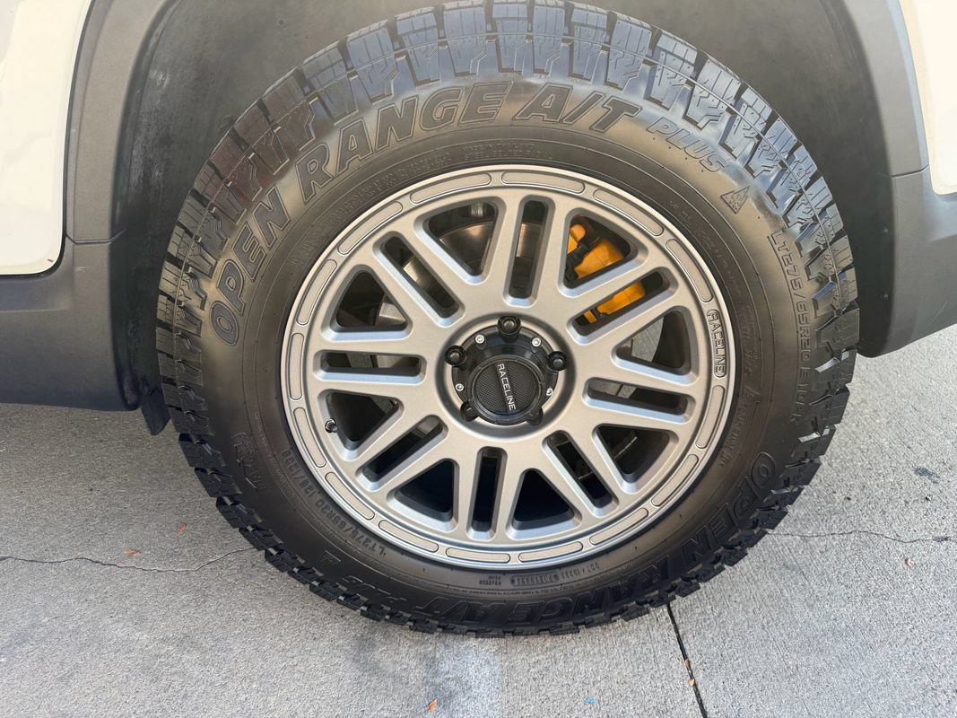 Used 2022 Rivian R1T Adventure AWD/4WD image 43