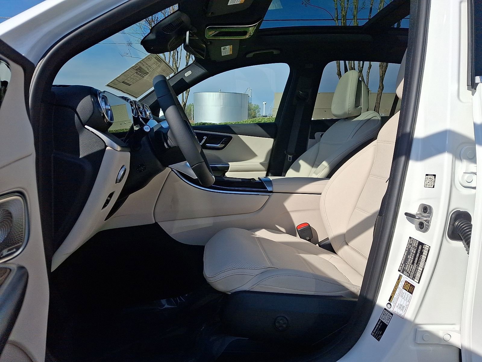 New 2026 Mercedes-Benz GLC 300 4MATIC image 9