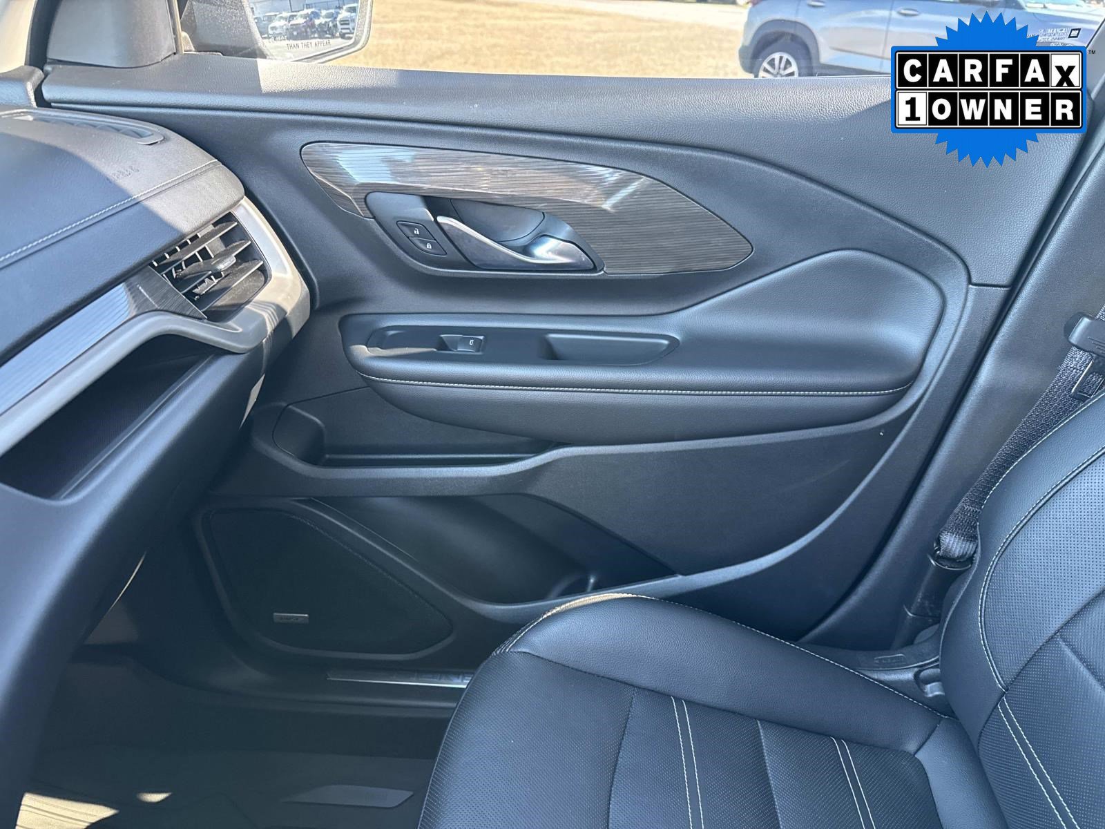 Used 2022 GMC Terrain Denali w/ LPO, Floor Liner Package image 26