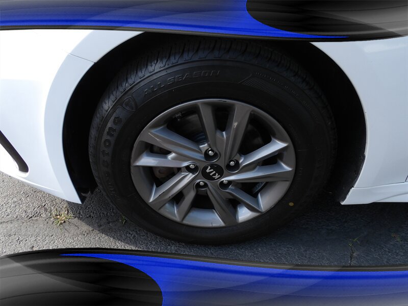 Used 2020 Kia Optima LX FWD image 11