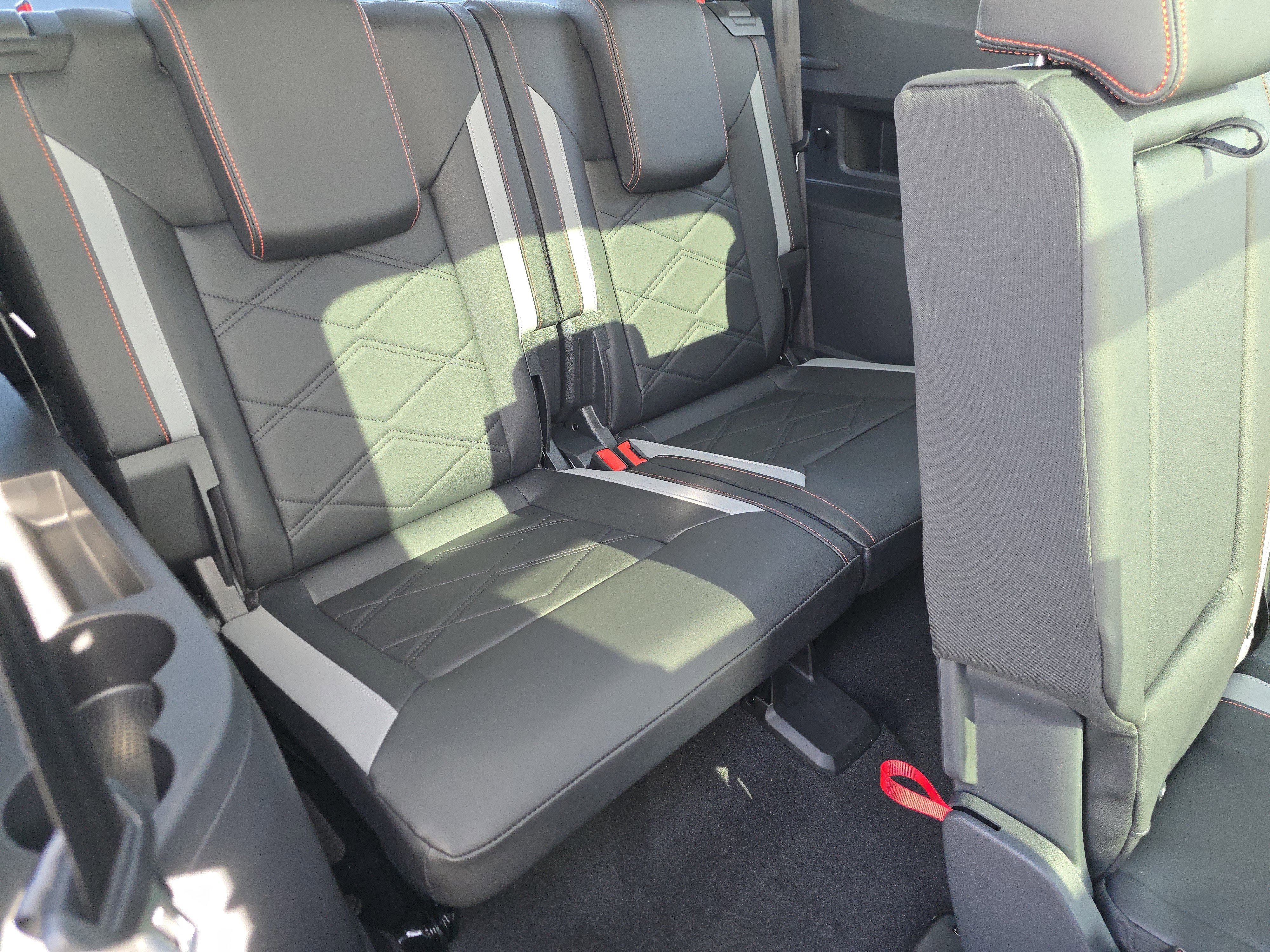 New 2026 Volkswagen Atlas Peak Edition image 19