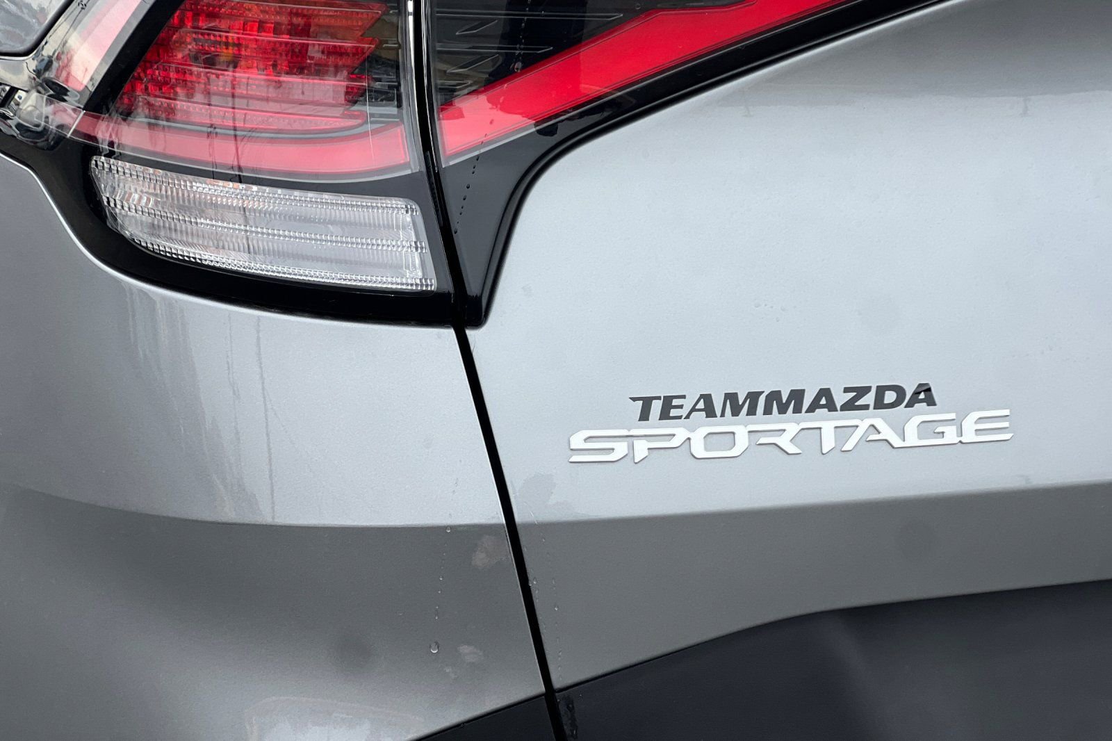 Used 2024 Kia Sportage LX image 23