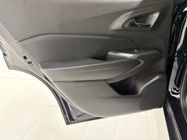 Used 2025 Chevrolet Trax ACTIV w/ Driver Confidence Package FWD image 15