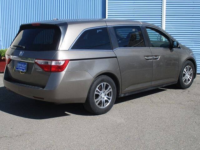 Used 2011 Honda Odyssey EX-L image 3