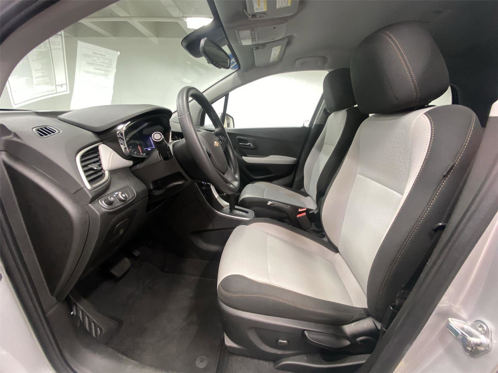 Used 2019 Chevrolet Trax LS w/ Tint and Cruise Package AWD/4WD image 17