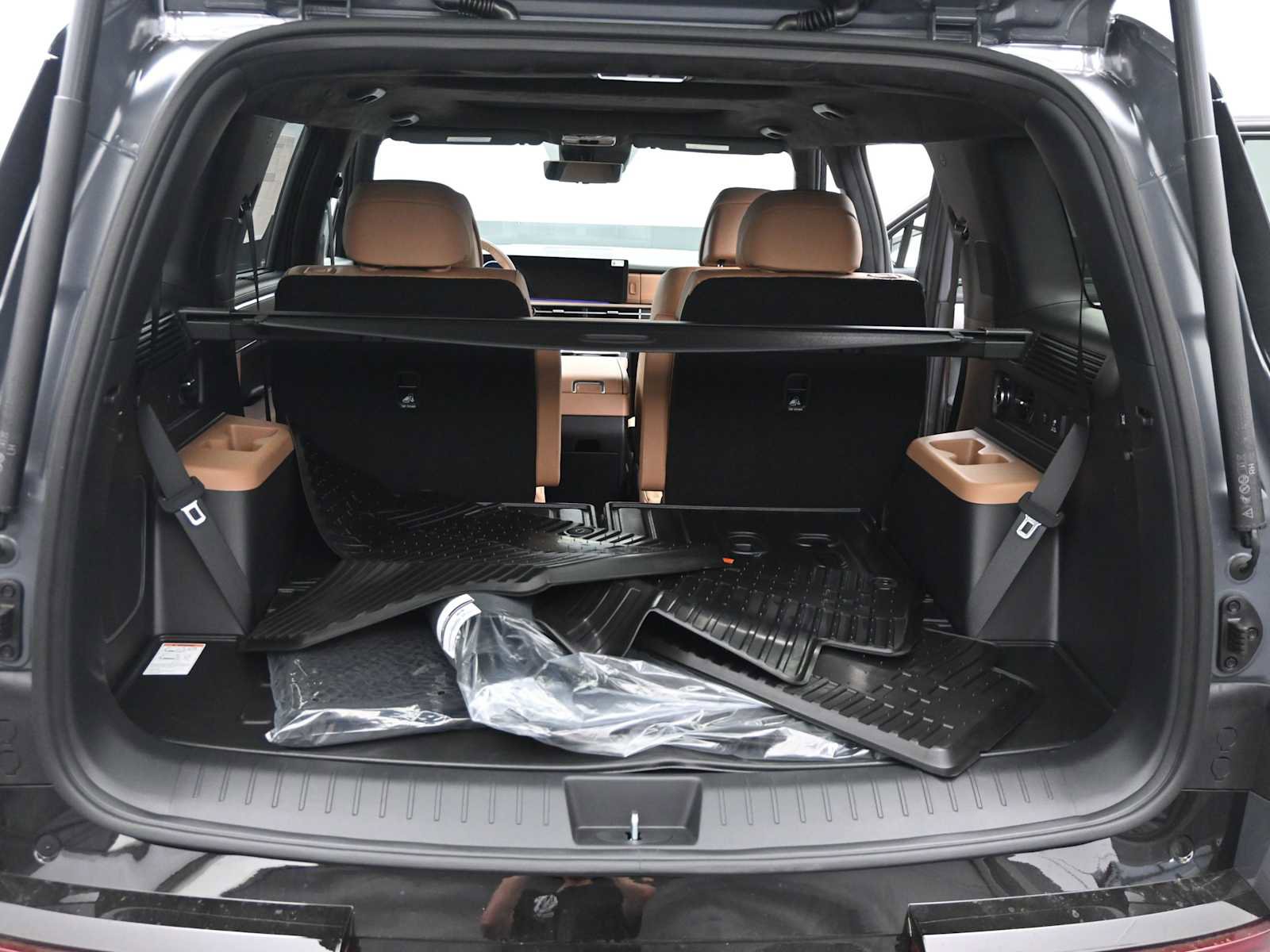 New 2026 Hyundai Santa Fe Calligraphy AWD/4WD image 13