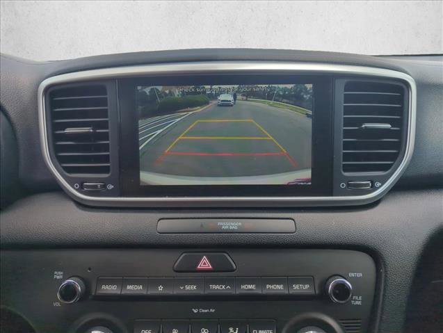 Used 2020 Kia Sportage LX w/ LX Popular Package FWD image 17
