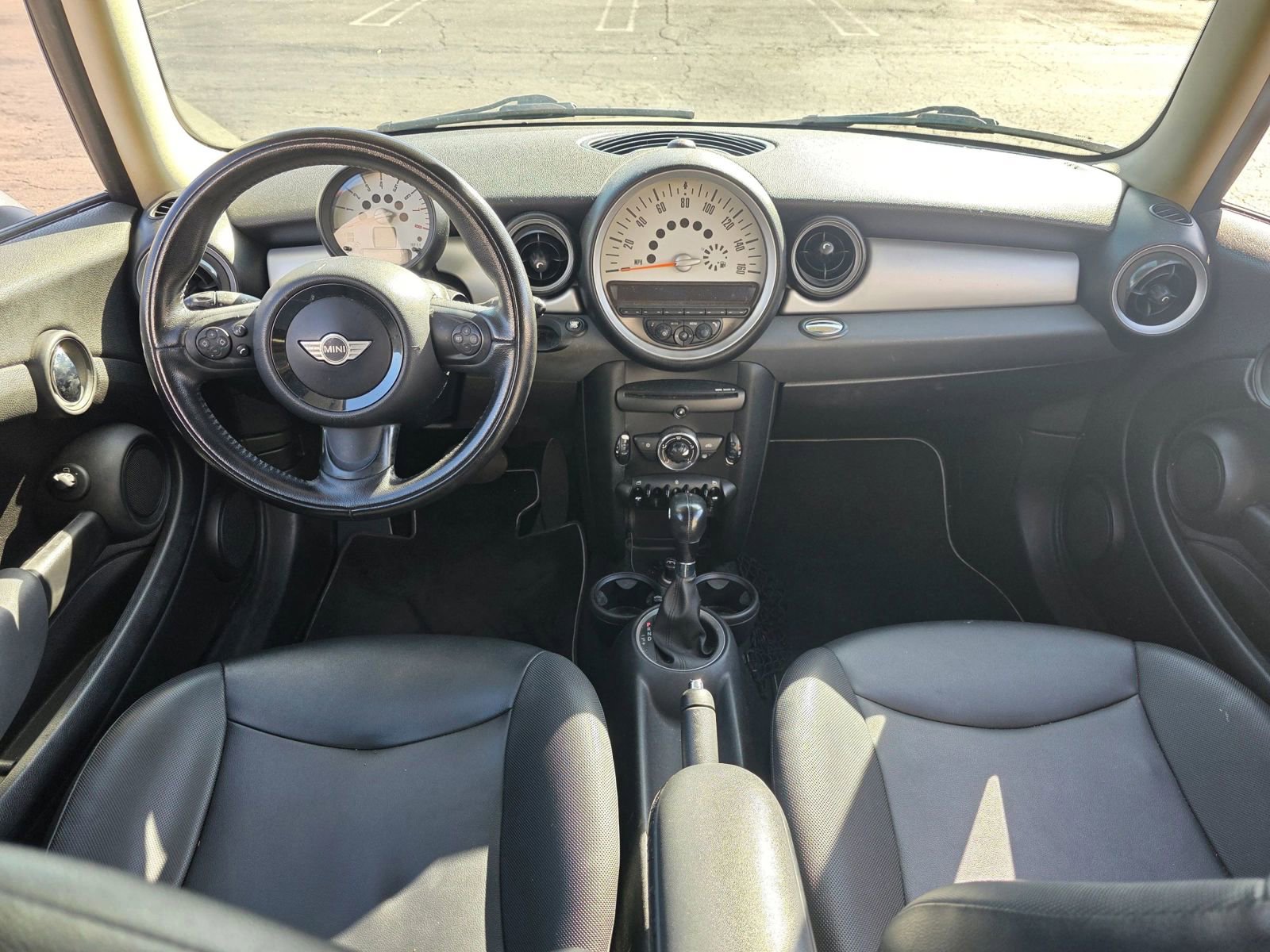 Used 2012 MINI Cooper Hardtop image 10
