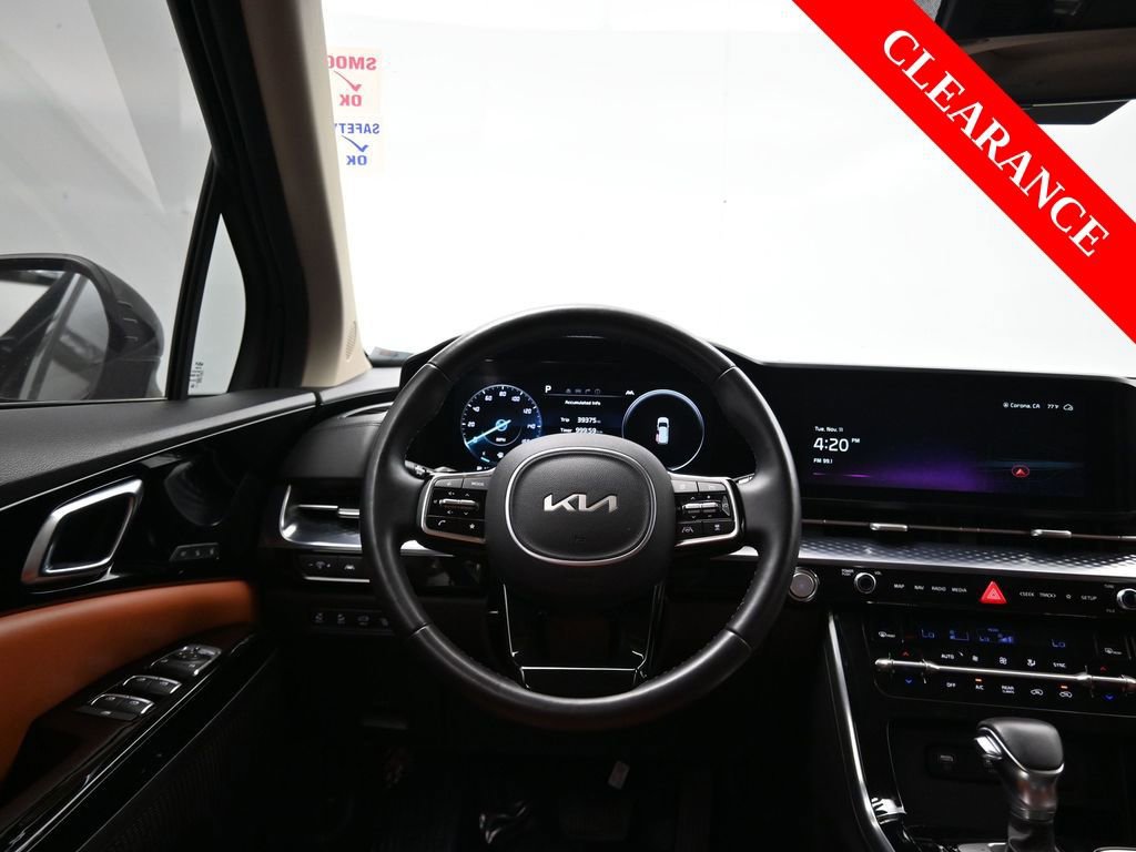 Used 2023 Kia Carnival SX Prestige image 36