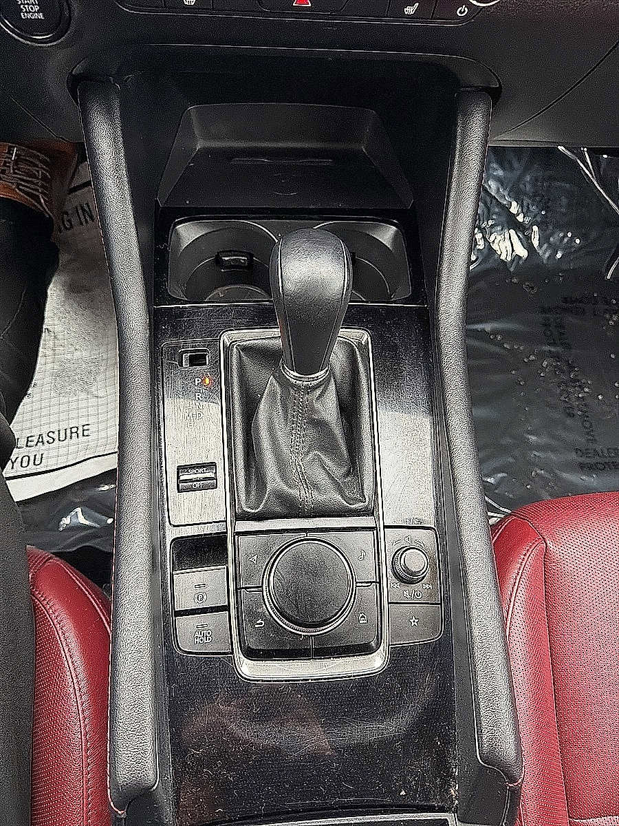 Used 2024 MAZDA MAZDA3 s image 22