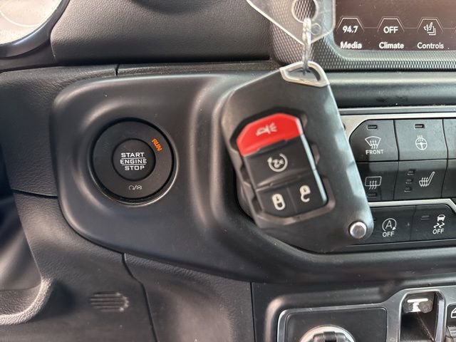 Used 2022 Jeep Wrangler Unlimited Sahara w/ LED Lighting Group image 44