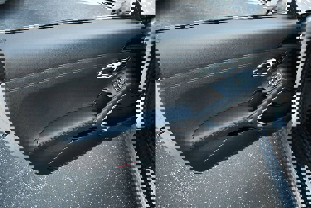 Used 2017 Porsche 911 Carrera image 11