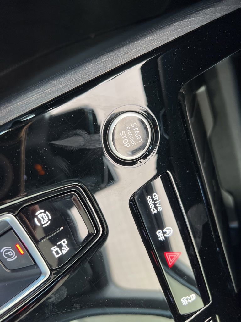 Used 2025 Audi A5 2.0T Premium w/ Convenience Package image 45