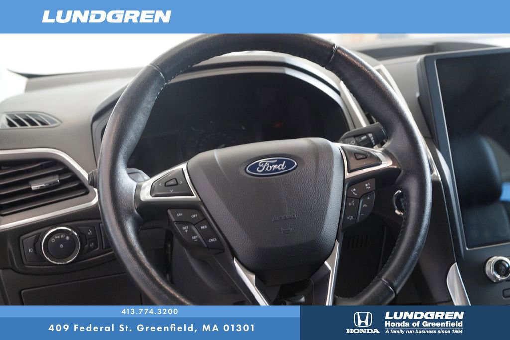 Used 2022 Ford Edge Titanium image 17