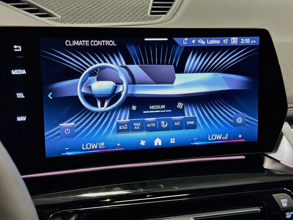 New 2027 BMW X1 xDrive28i AWD/4WD image 16