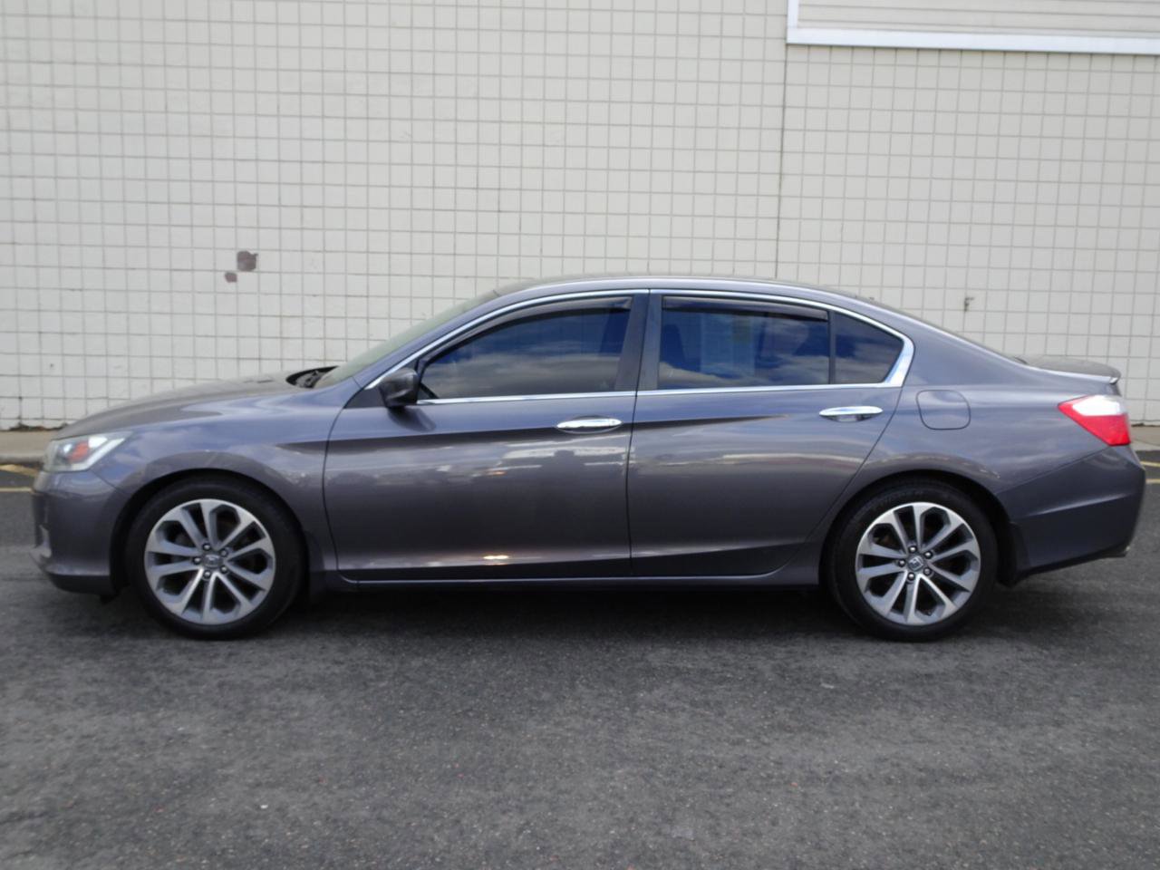 Used 2014 Honda Accord Sport image 4