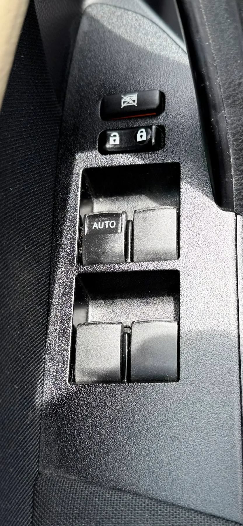 Used 2016 Toyota Corolla LE FWD image 22