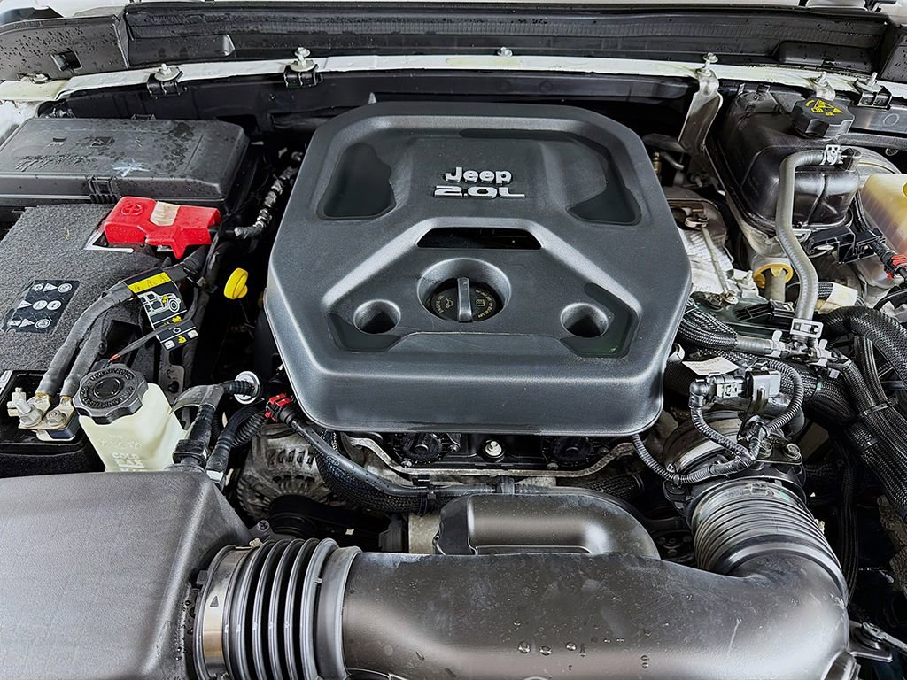 Used 2022 Jeep Wrangler Unlimited Rubicon w/ Cold Weather Group image 14