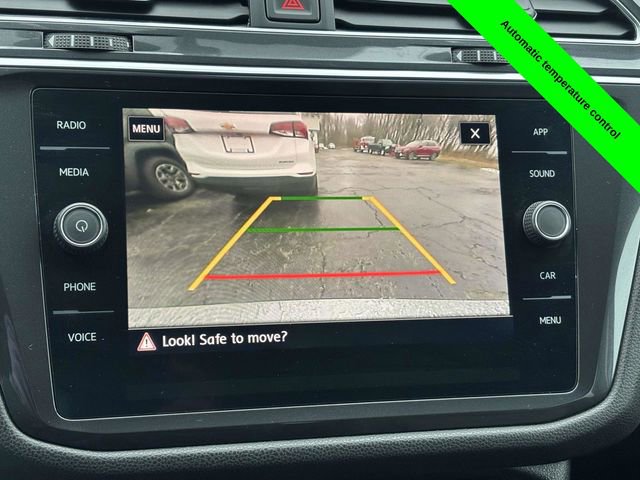 Used 2020 Volkswagen Tiguan SE image 15