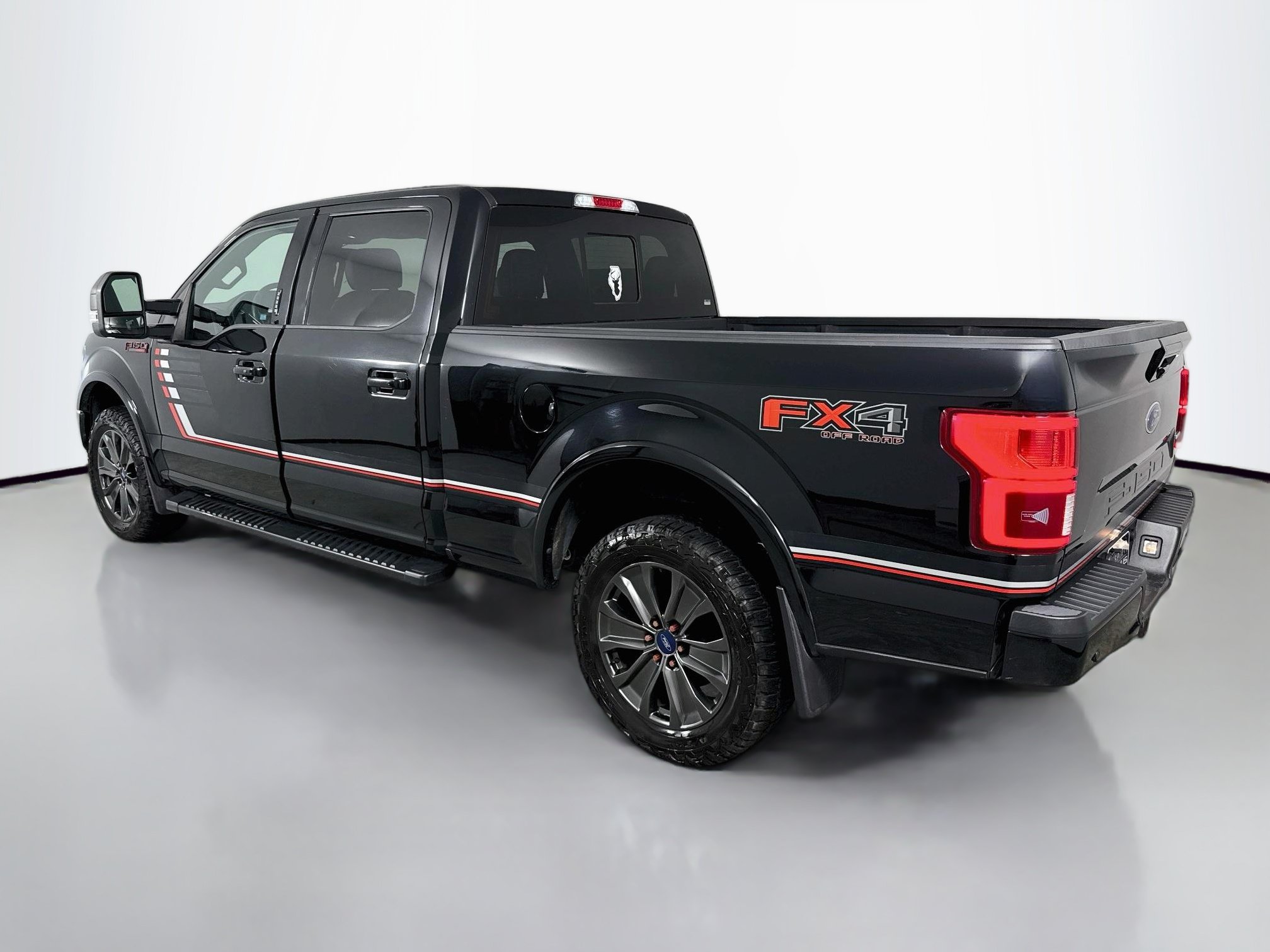 Used 2018 Ford F150 Lariat w/ Equipment Group 502A Luxury AWD/4WD image 5