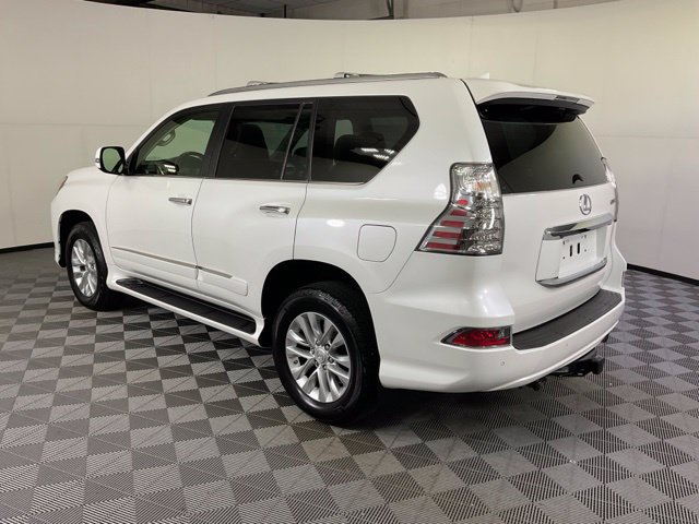 Used 2017 Lexus GX 460 AWD/4WD image 4