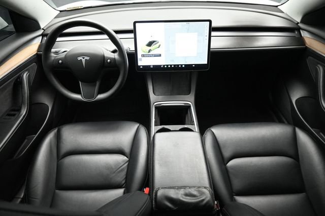 Used 2021 Tesla Model 3 Standard Range Plus RWD image 11