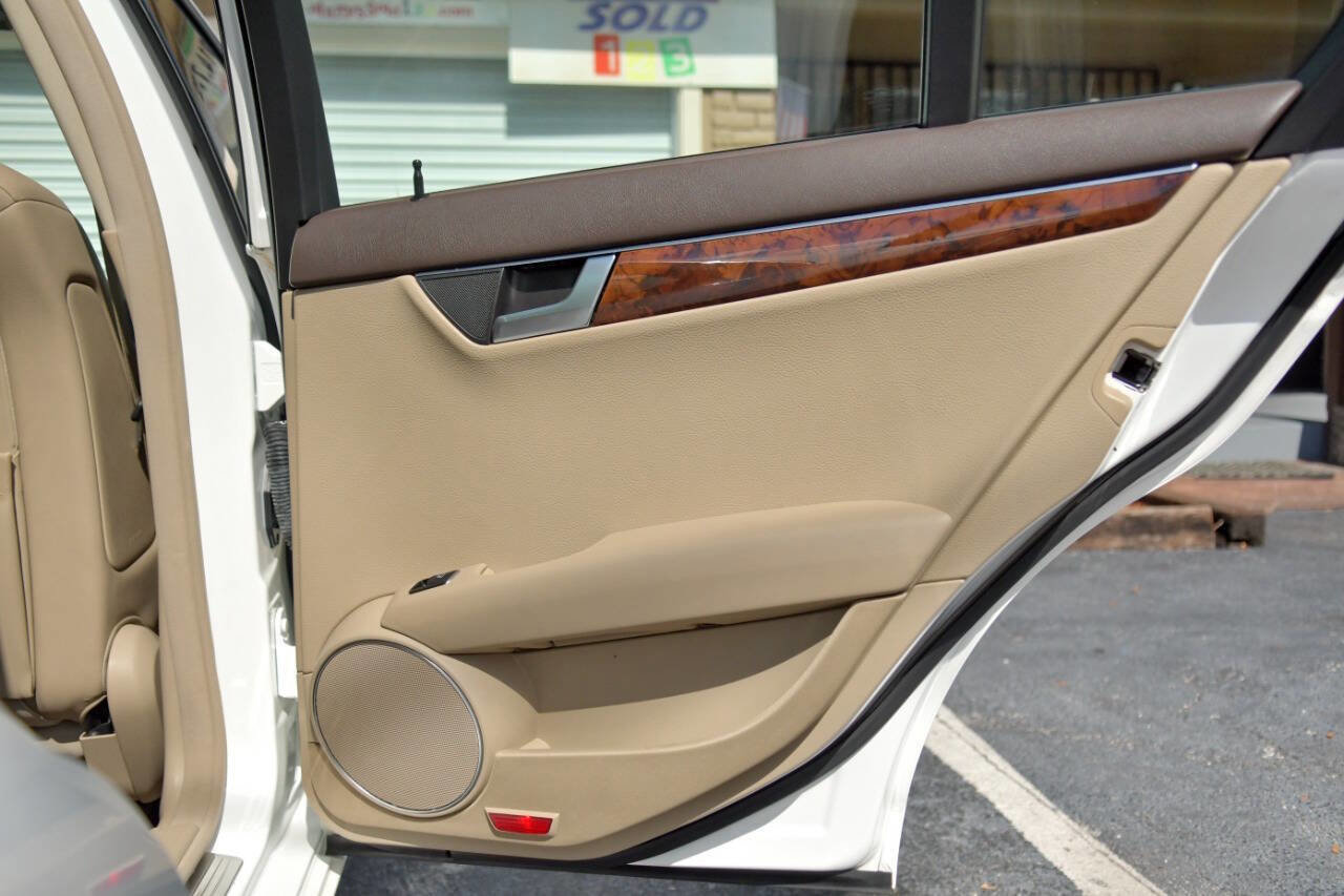 Used 2013 Mercedes-Benz C 300 4MATIC Sedan w/ Multimedia Pkg image 34