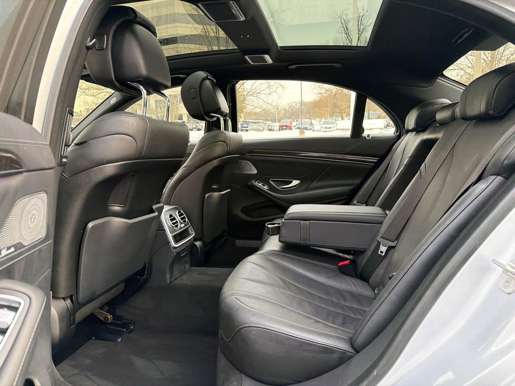 Used 2015 Mercedes-Benz S 550 Sedan w/ Premium 1 Package image 15