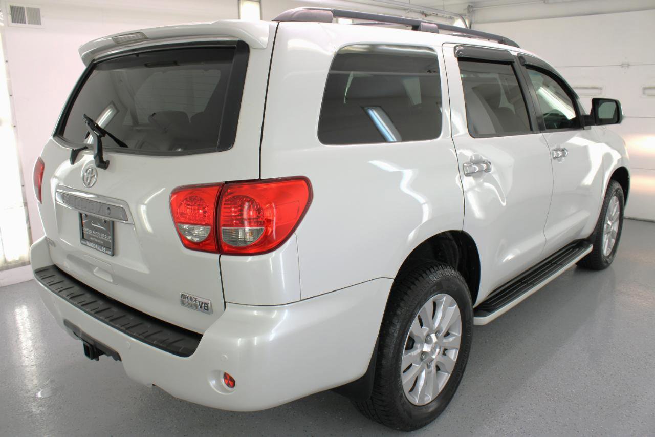 Used 2008 Toyota Sequoia Platinum image 9