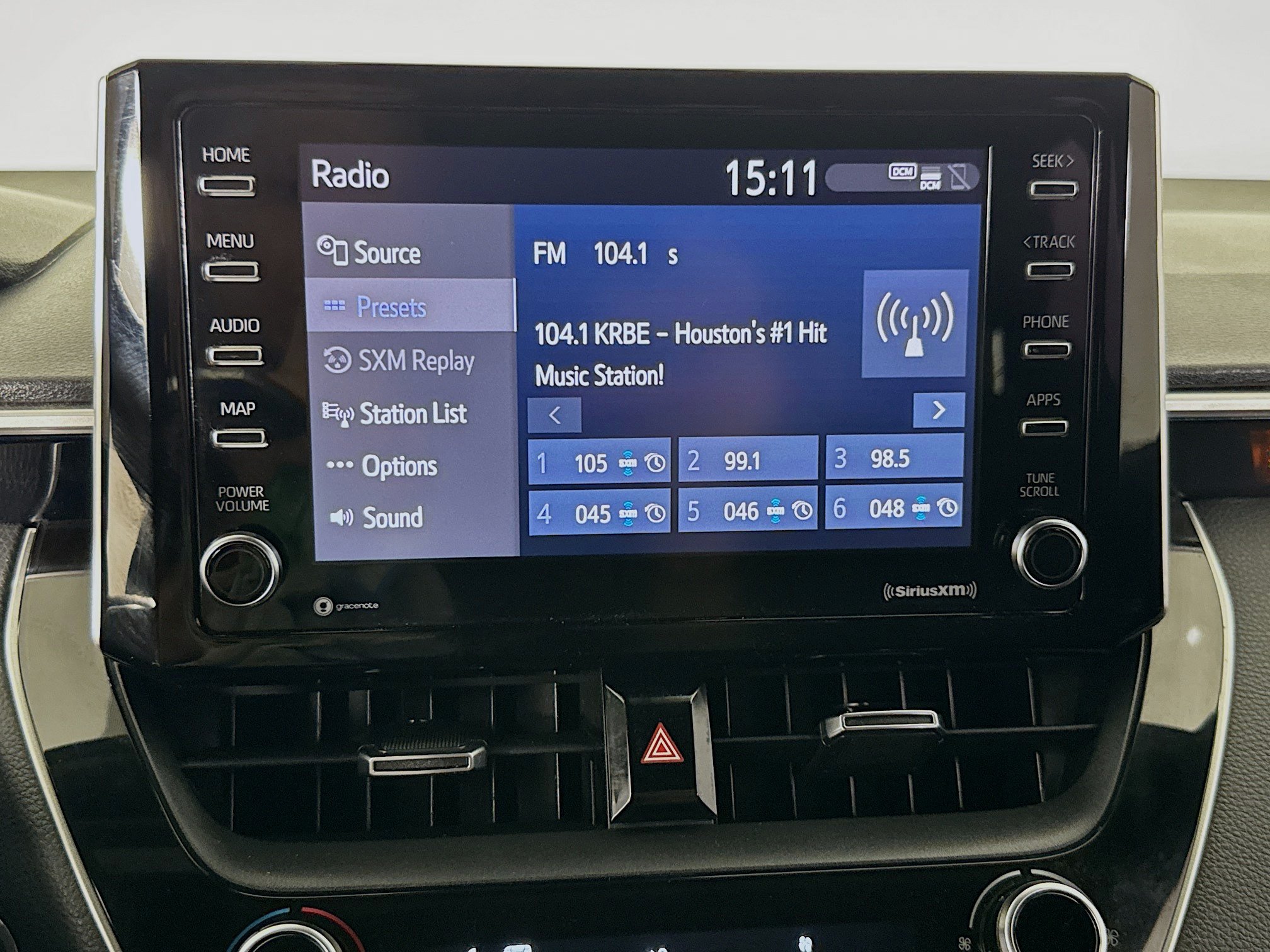 Used 2021 Toyota Corolla SE w/ Carpet Mat Package (TMS) FWD image 16