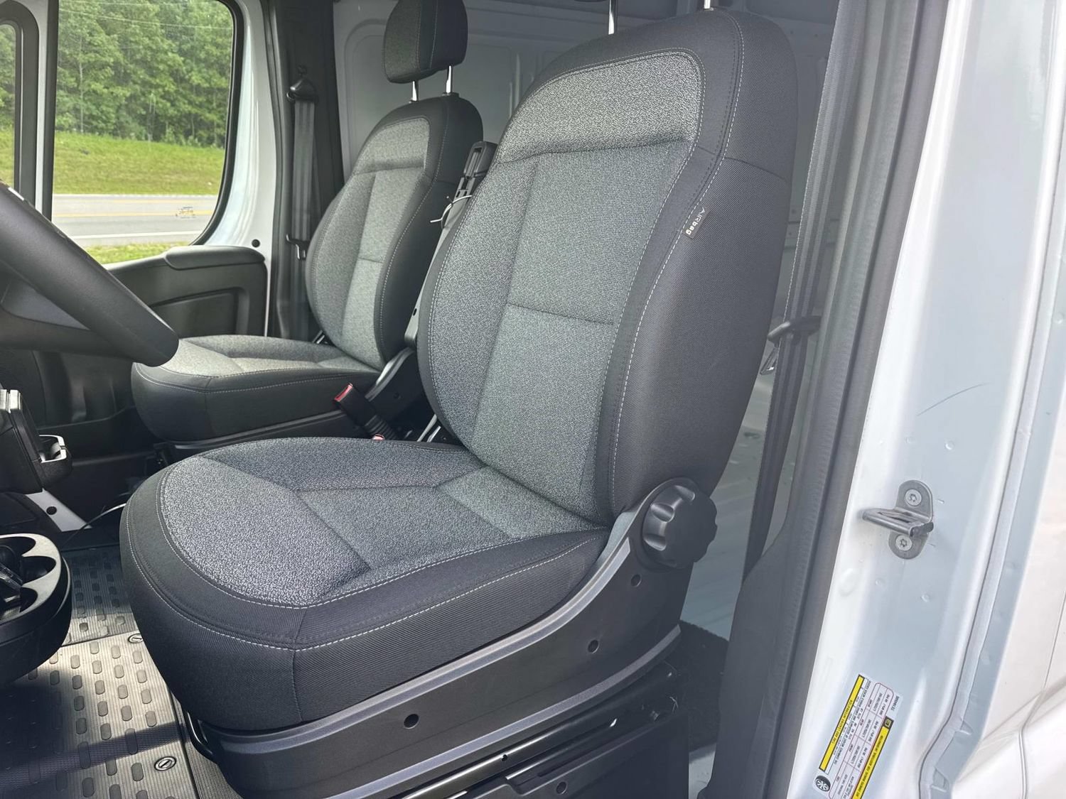 New 2026 RAM ProMaster 1500 w/ Convenience Group FWD image 27