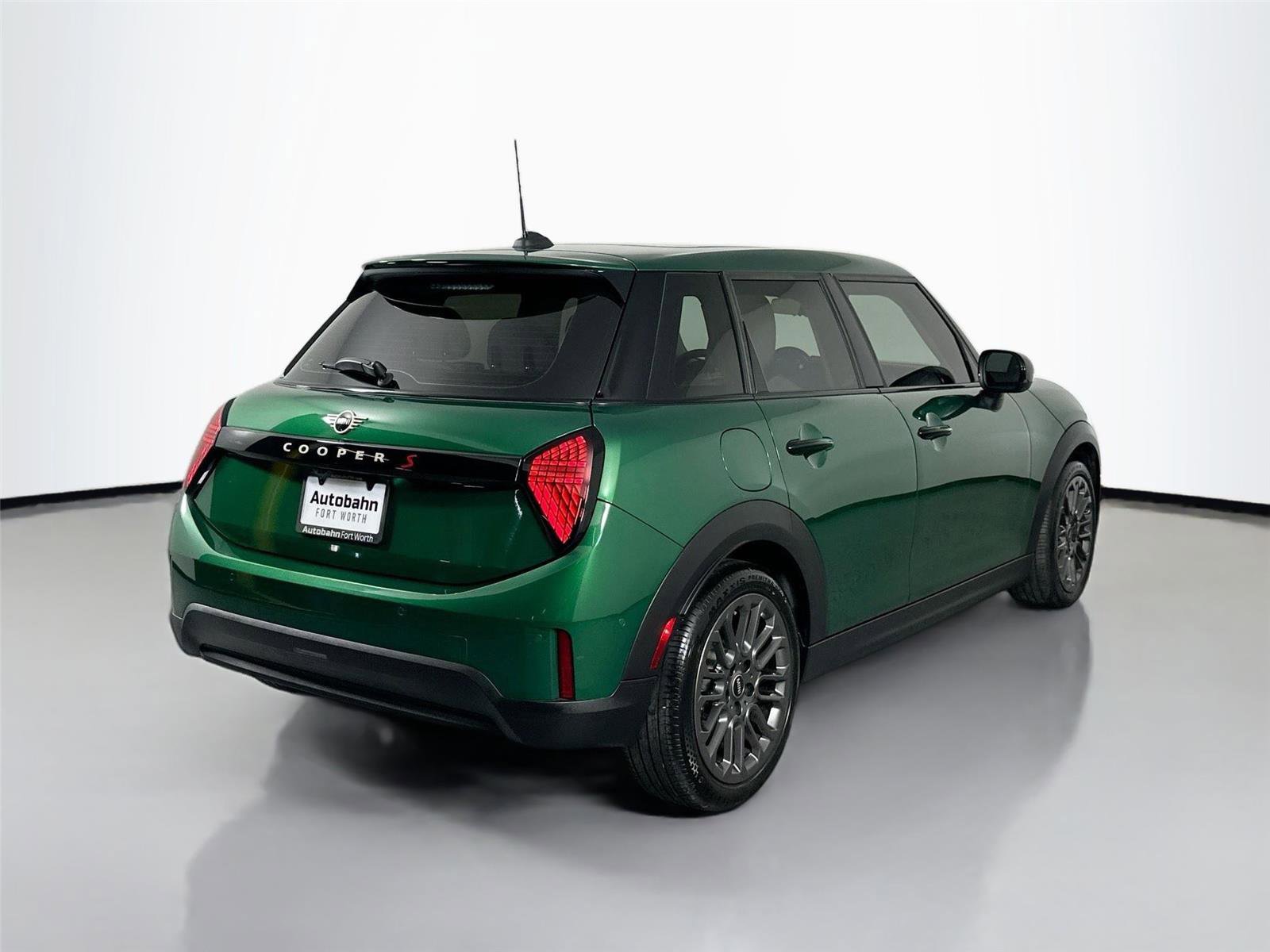 Used 2025 MINI Cooper S FWD image 4
