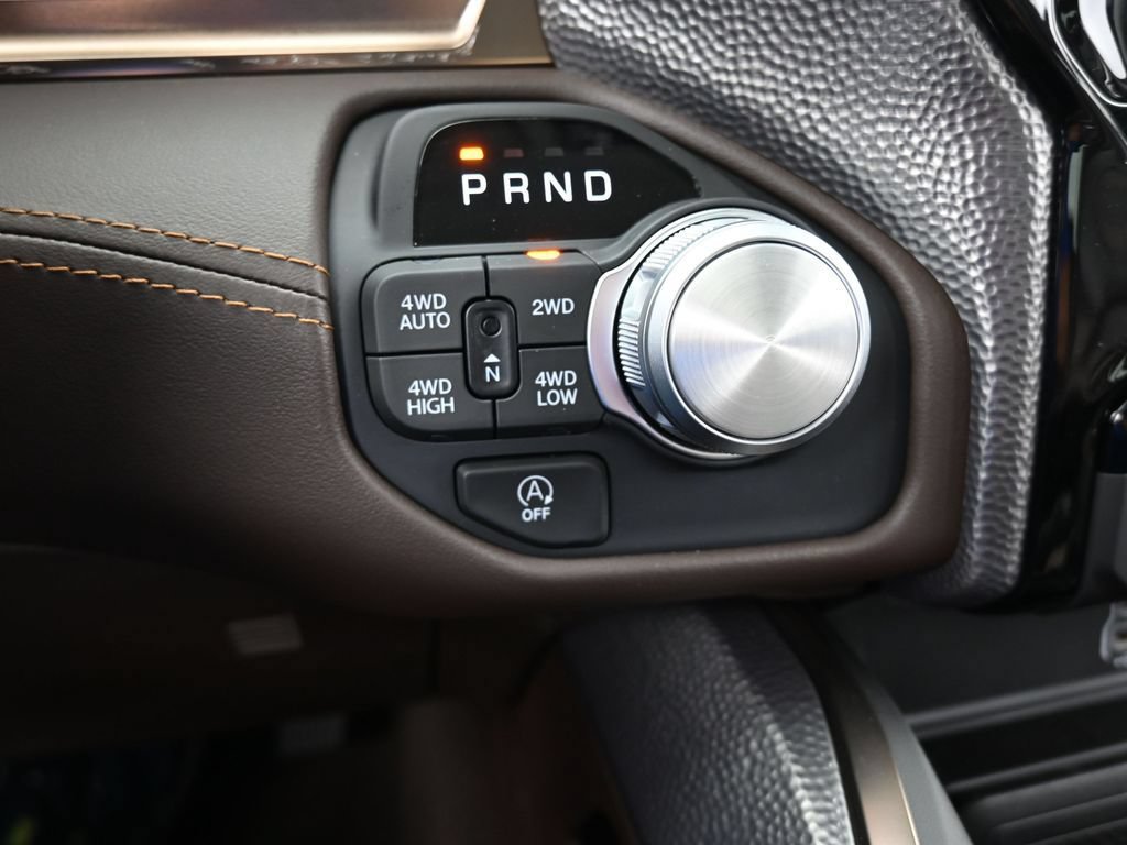 Used 2025 RAM 1500 Limited AWD/4WD image 29